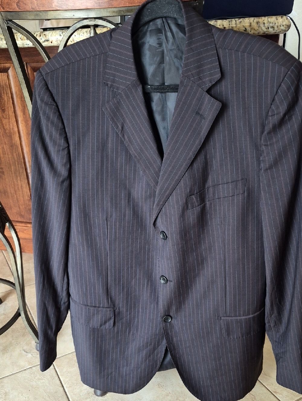 Trophee Tasmanian Finishing Extra Fines 120 Stripe Three Button Blazer Sz 46